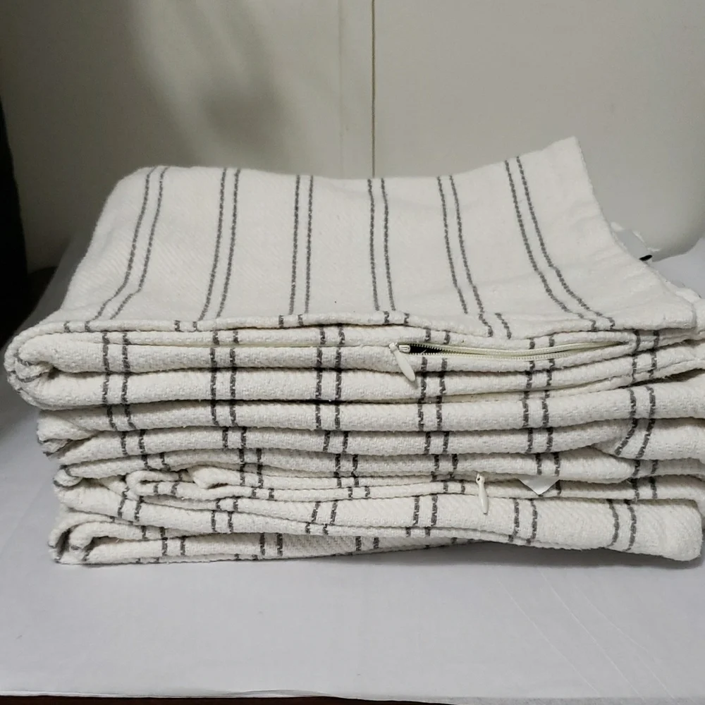 ARTISTIC Accents Stitch‎ Design Striped White and Gray Throw Pillow Cover (4)